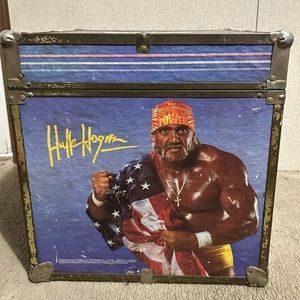 WWF Vintage Wooden Storage Cube Chest Hulk Hogan Ultimate Warrior 16x16x16 1991
